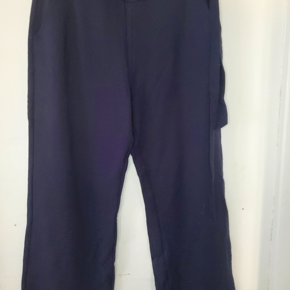 Cabi Easy Crop Size 8 Navy